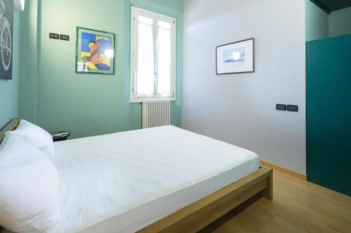 Apartament Red Flat Bolonia